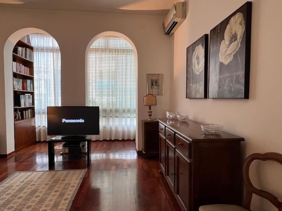 Wendy Apartment Vicino Al Centro Верона Экстерьер фото